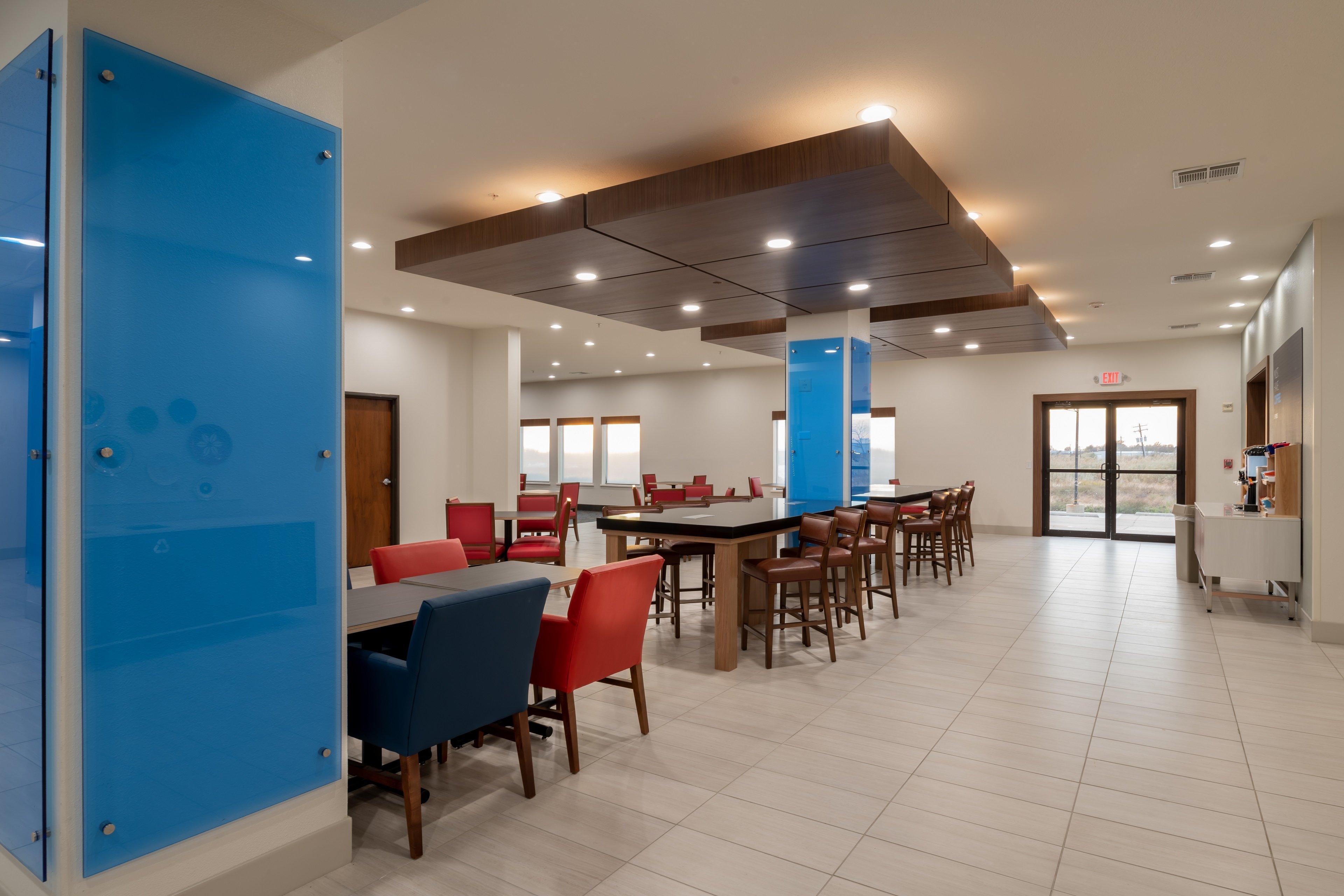 Holiday Inn Express & Suites N Waco Area - West By Ihg Экстерьер фото