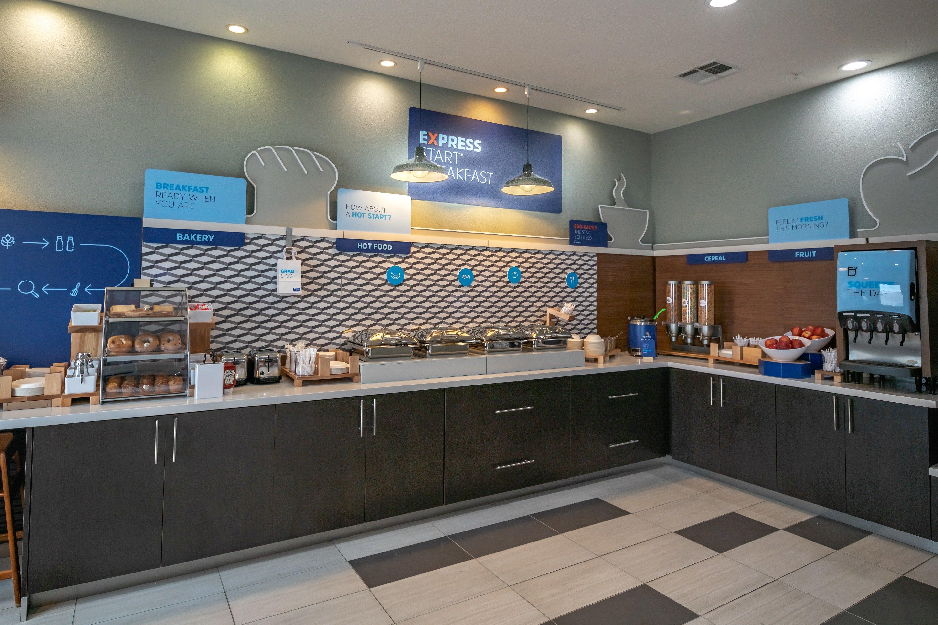 Holiday Inn Express & Suites N Waco Area - West By Ihg Экстерьер фото