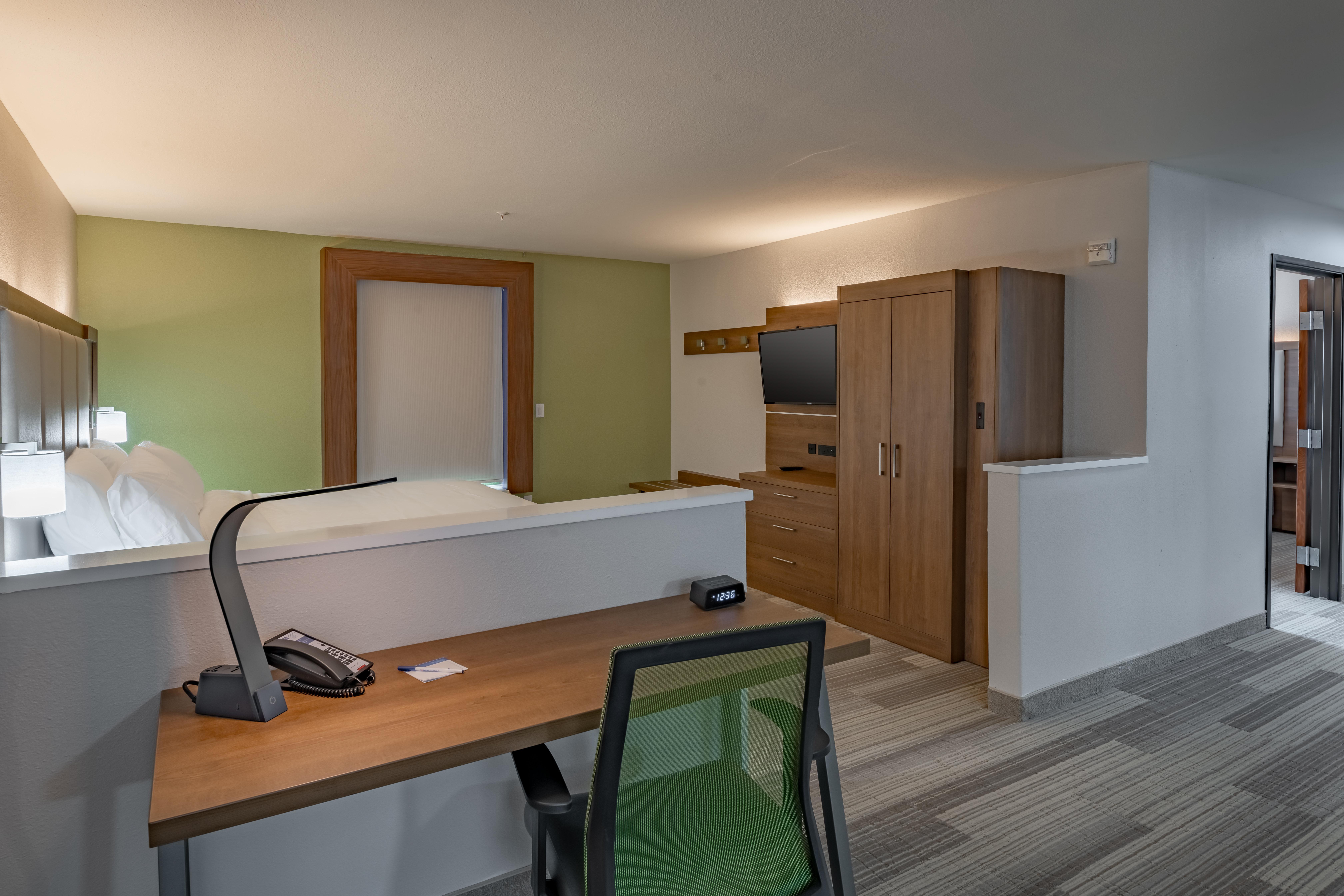 Holiday Inn Express & Suites N Waco Area - West By Ihg Экстерьер фото