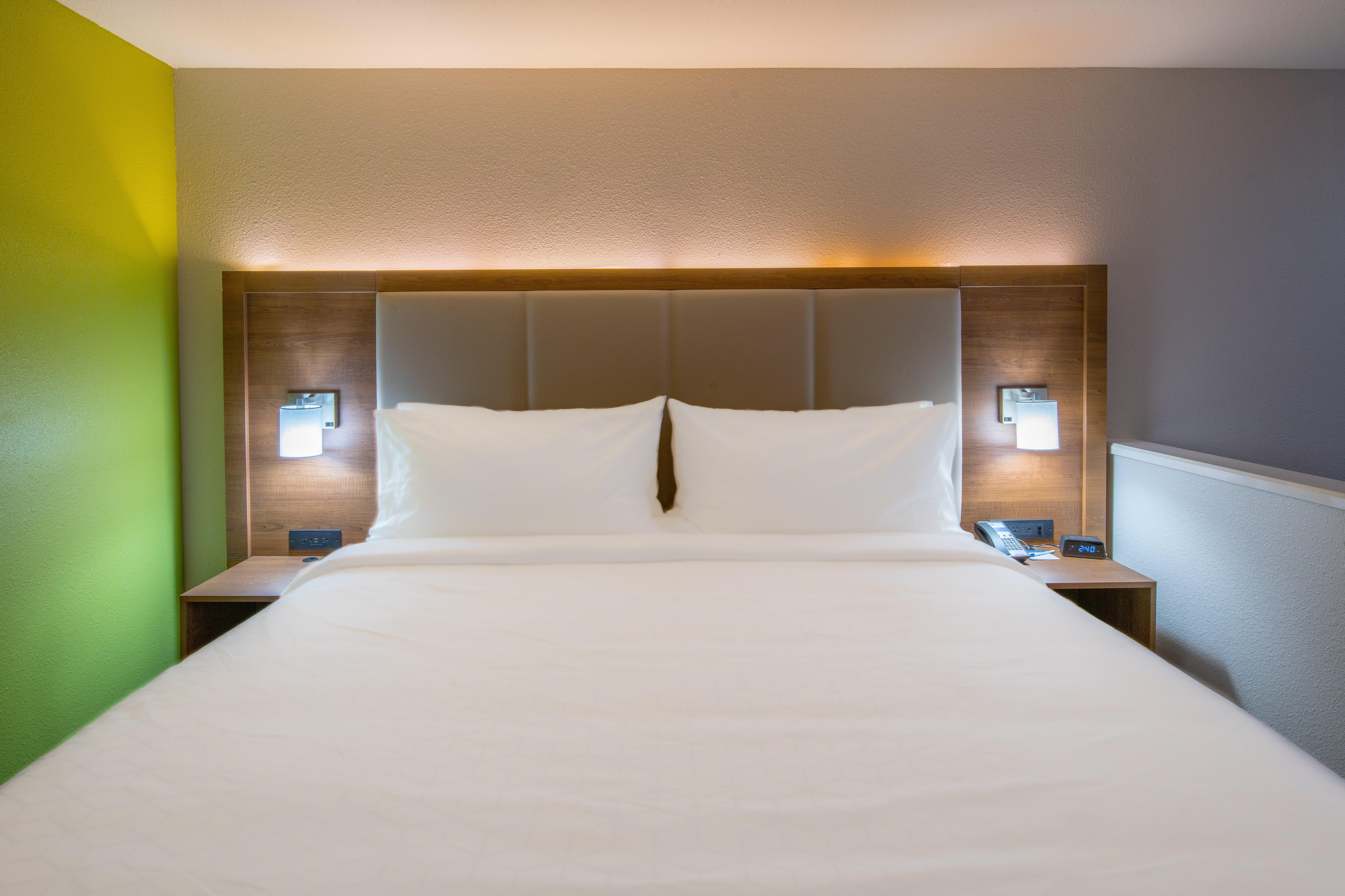 Holiday Inn Express & Suites N Waco Area - West By Ihg Экстерьер фото